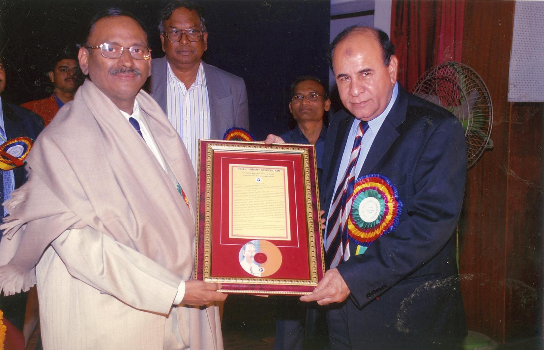 Best Librarian Award